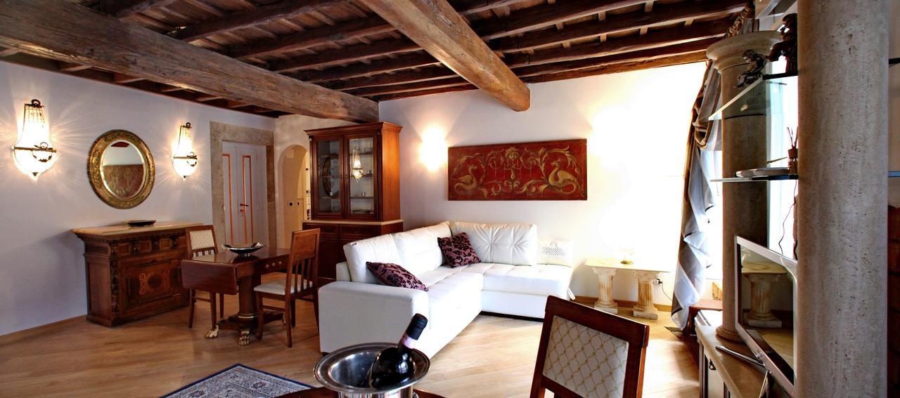 Home Suite Rome Apartamento *